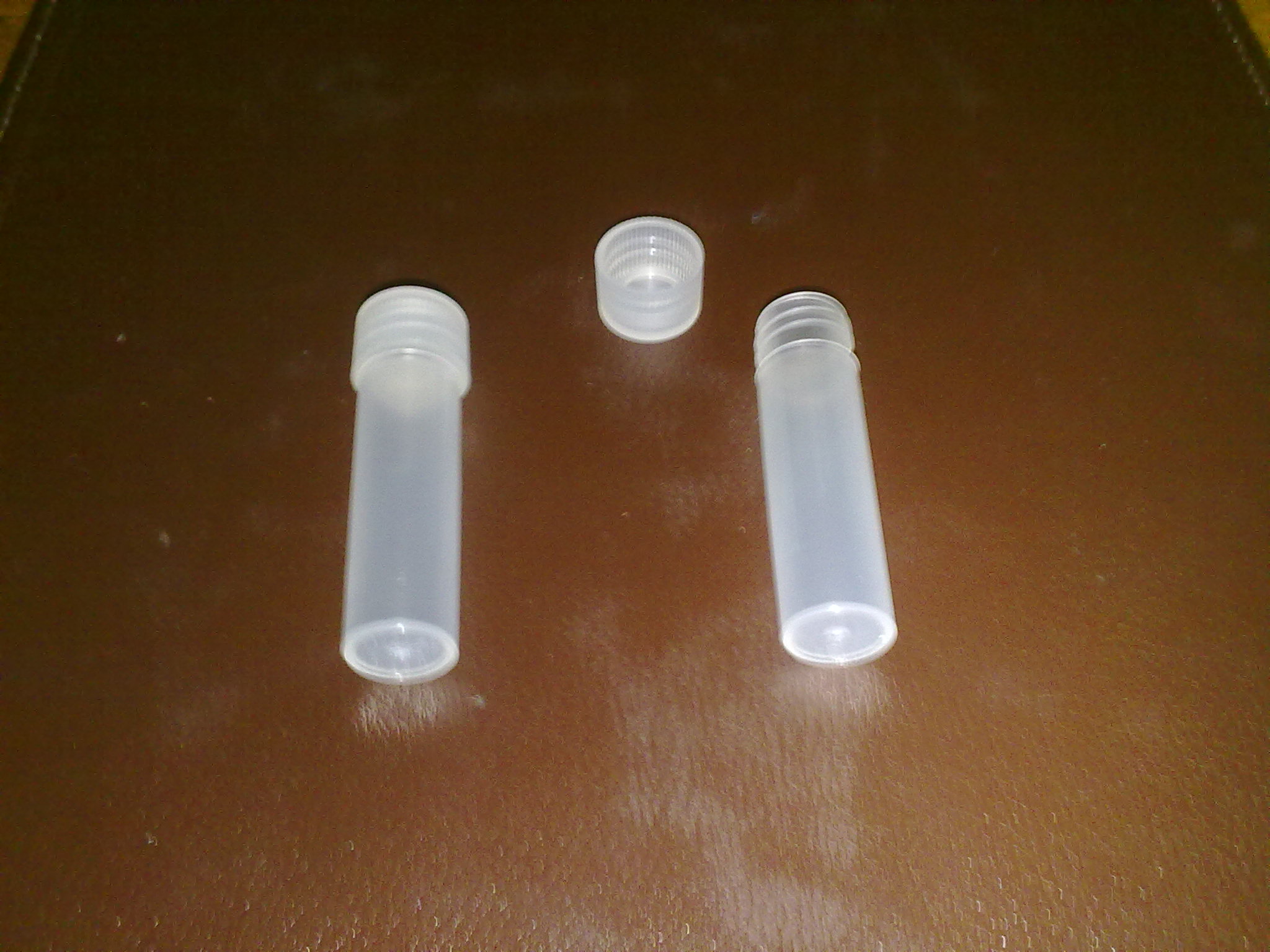 Tubo KMA de Rosca; Tubo KMA de Rosca 3 a 4 ml